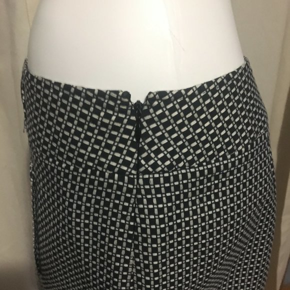 Ann Taylor Petites 10 Black White - Picture 4 of 6